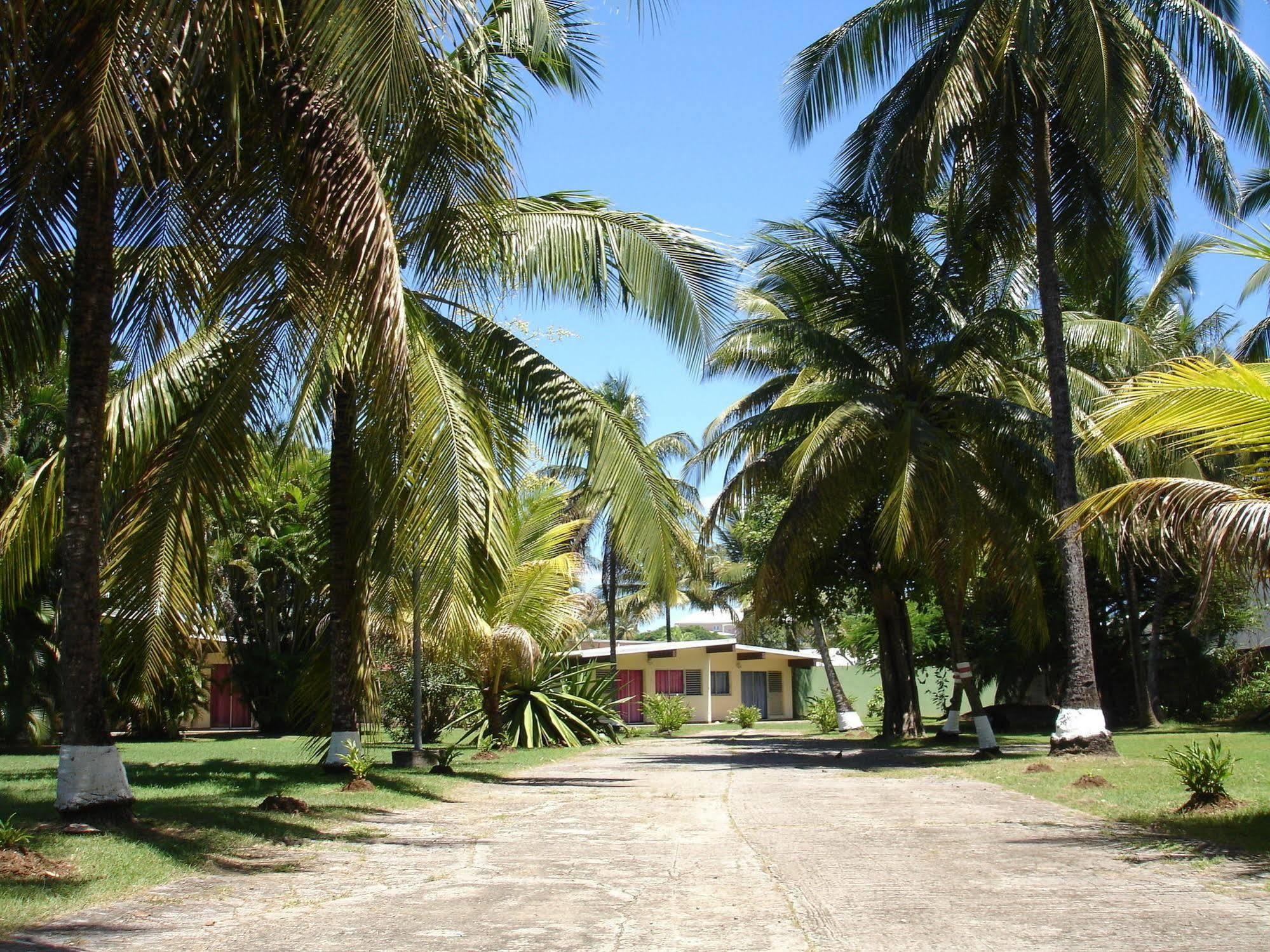 Alizes Bungalows Сент-Анн Экстерьер фото